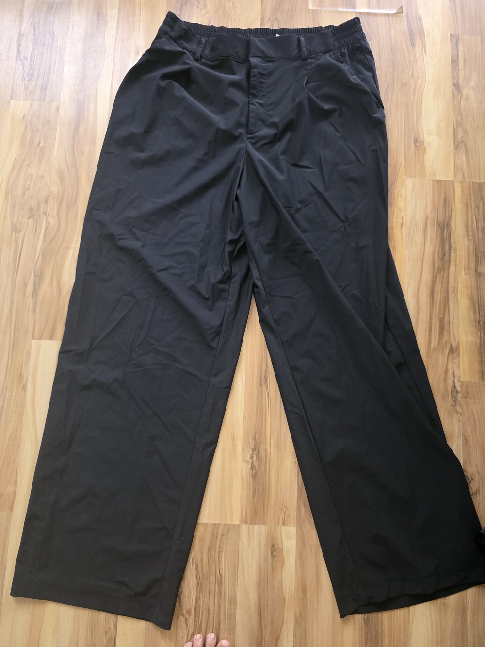 Old Navy Black Straight-Leg Women's Pants